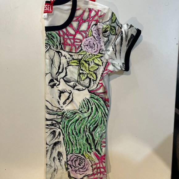 Brand new Diesel red label stretch printed T - Picture 6 of 7